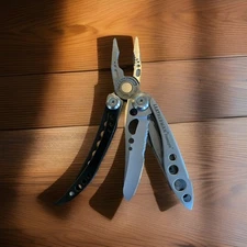 Leatherman Freestyle multitool lightweight With Knife stainles