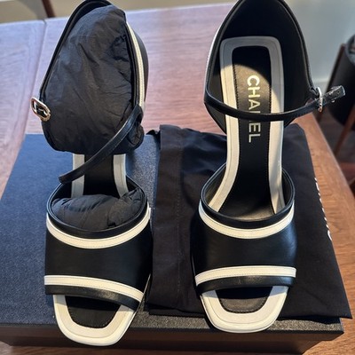 CHANEL/シャネル　アザーオープン・ハイヒール　06C 38.5/24.5 NEW Chanel Black And White Open Shoes Heels size 40 - BNIB | eBay