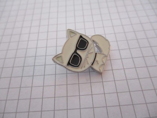 KARL LAGERFELD CHOUPETTE CAT - VERY RARE VINTAGE PIN - PRIVATE COLLECTION - esa1 - Picture 3 of 4