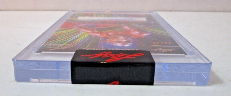 Dominique Wilkins 2023 Leaf Art of Sport Fiberoptic 13/30 Auto F-DW1 - Image 3 of 4