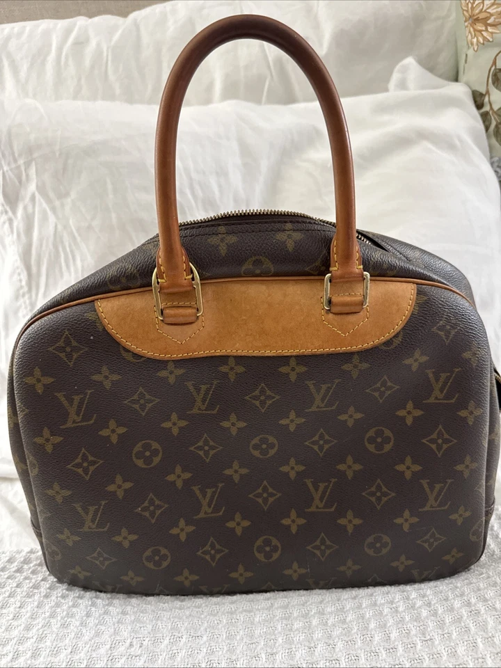 Louis VuittonMonogram Deauville. Estimated Retal + $1,000 - Image 3 of 4