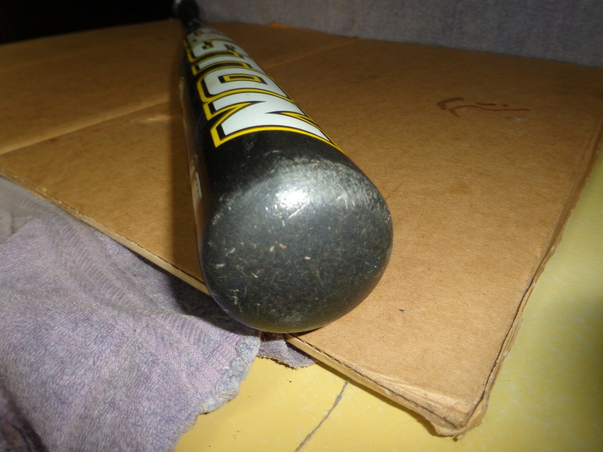 Batte De Softball Easton HAMMER – 33", 26 Oz, Approuvée NSA, Bon état