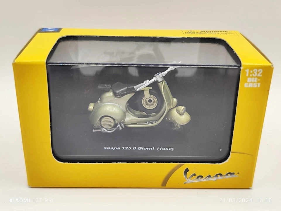 6 VESPA differenti (98, 125 , 150) - scala 1/32 - Immagine 2 di 4