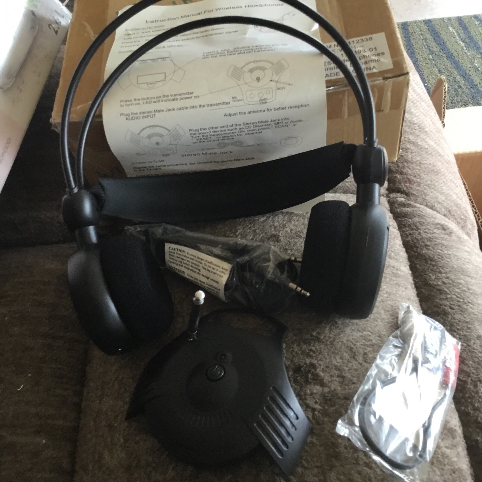 )1115) Wireless Headset