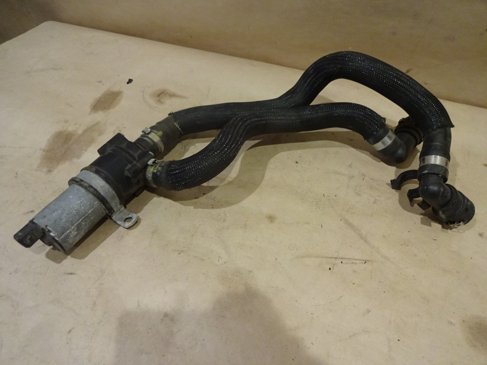 Ferrari California  - Auxiliary-Minimum Water Pump For AC - P/N 65460300