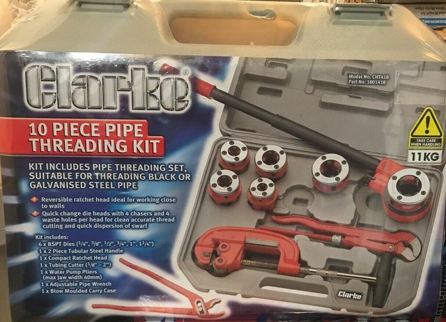 Clarke Plumbers Pipe Threading Kit 10 