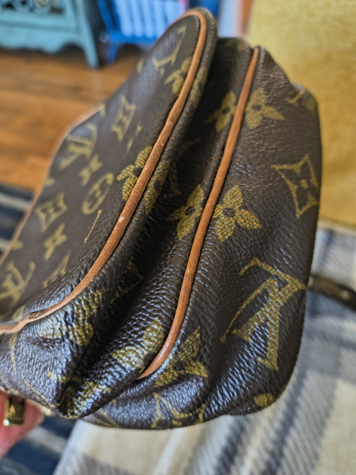 Vuitton Bundle - image 5