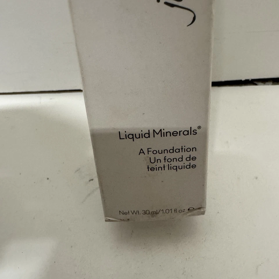Base bisque Jane Iredale Liquid Minerals A 1,01 OZ Foto 2 de 4
