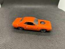 Hot Wheels - ‘71 Dodge Challenger Orange - Diecast Collectible - 1:64 - USED (4)