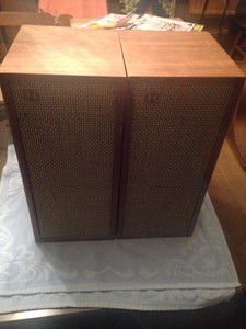 small floor speakers