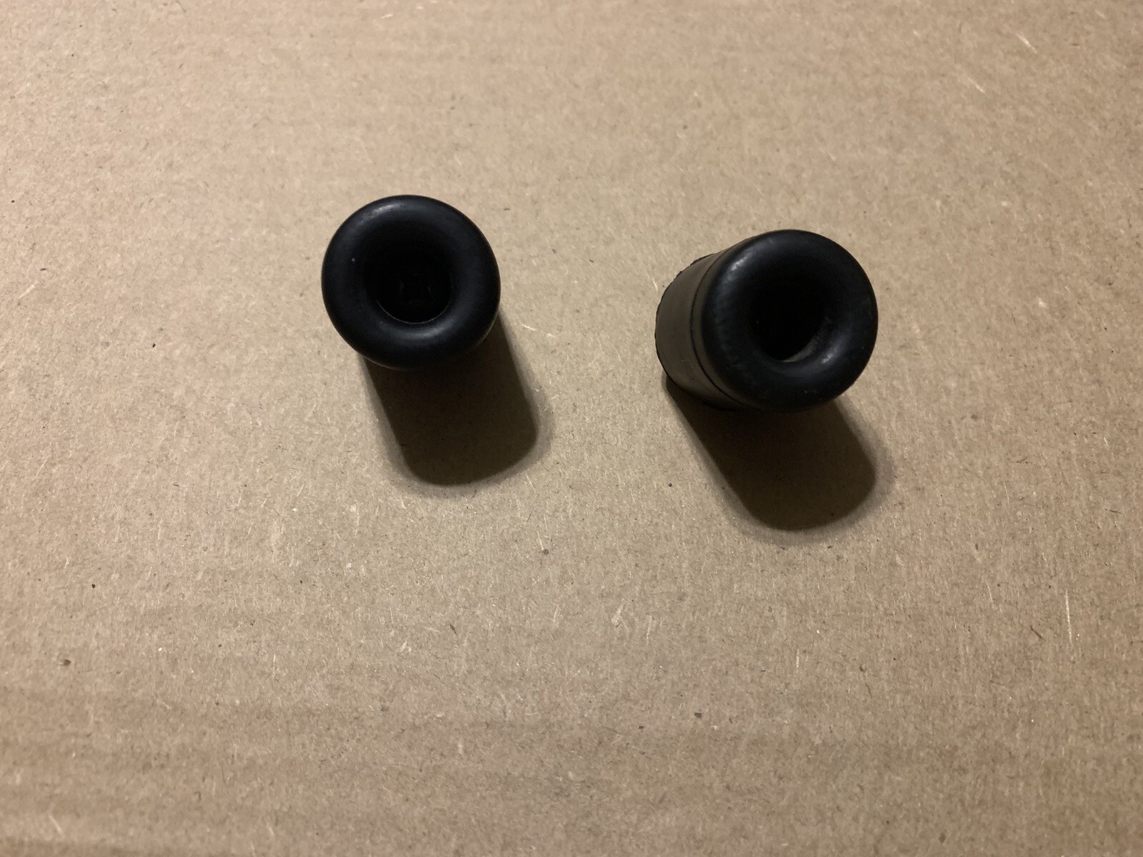 geo tracker sidekick tailgate spare tire rubber stopper 8898 eBay