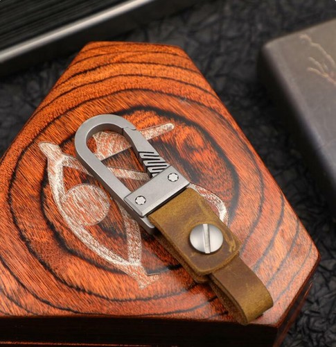 EDC Titanium Alloy Keychain + Cow Leather Waist Hanging Buckle Car Keychain - Picture 5 of 14