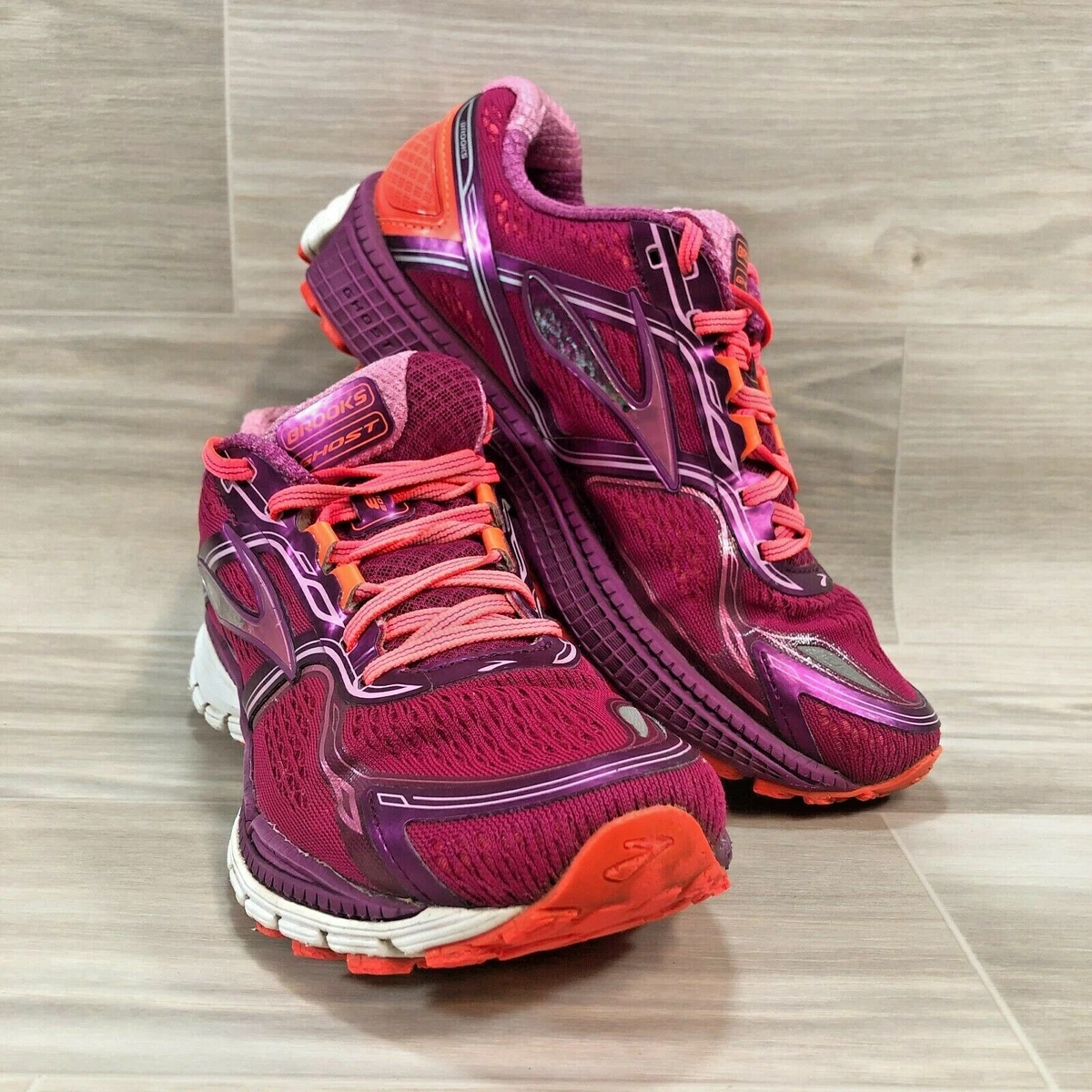 Brooks Ghost 8th Edition Women s Size 9 Pink Purple Lavendar