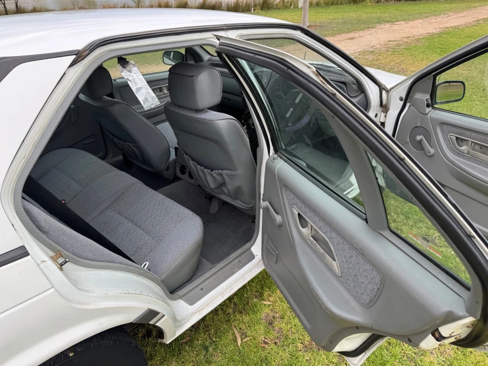 cars for sale used vic - image 2 of 4