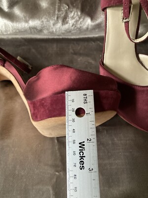 Chaussures Karen Millen - Taille 39 EU (UK 6) - Rouge - Occasion - Pour Femme - Style élégant Et Tendance