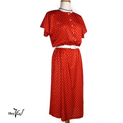 hey you with the red dress on Hey you, yes you. Ready to be captivated This red dress has a secret