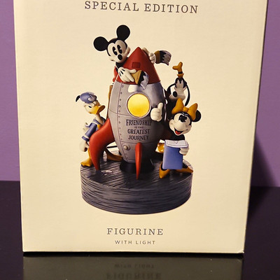 Hallmark Disney Mickey Mouse ''Friendship Is the Greatest Journey'' Light Figurine