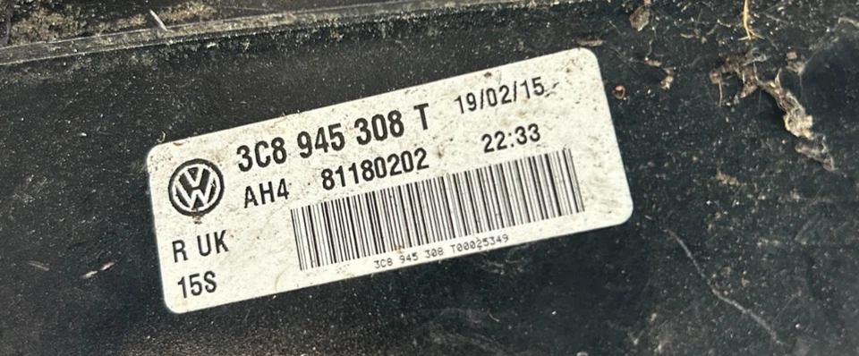 Luz trasera interior trasera lado conductor Volkswagen Passat CC 2009-2018 3C8945308T Foto 3 de 3