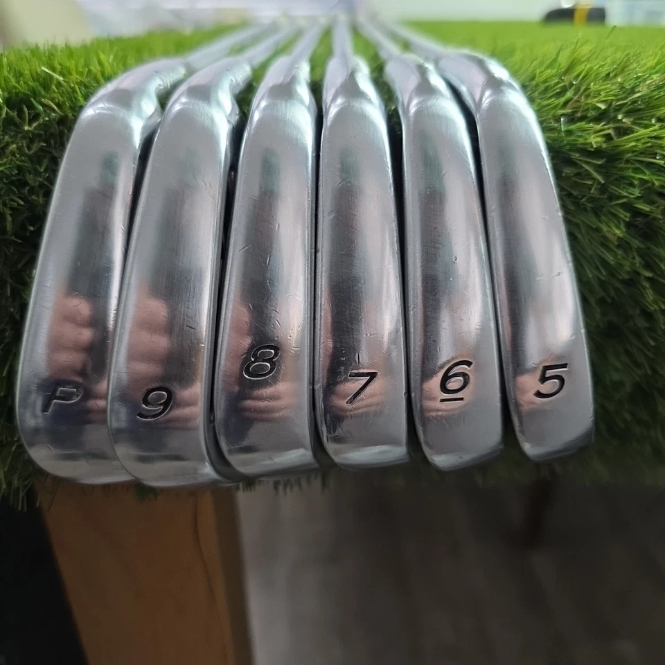 Taylormade R9 TP Iron Set 5-PW KBS Tour Extra Stiff Shafts - Image 4 of 4
