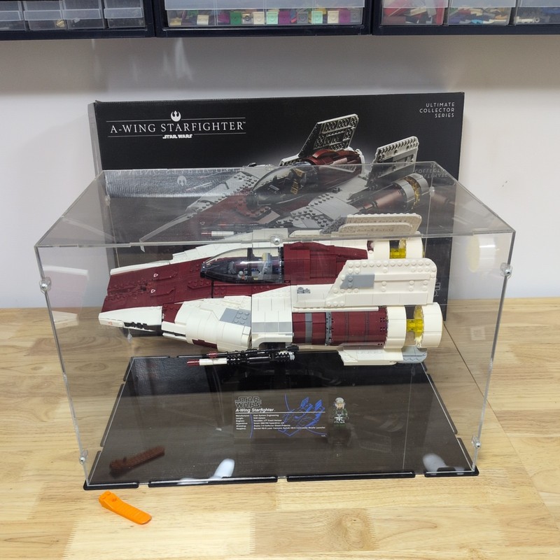 LEGO Star Wars A-Wing Starfighter  (75275) complete with instructions and box