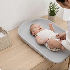 Hatch Baby Grow Smart Changing Pad and Scale