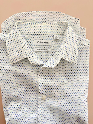 Calvin Klein Boys Dress Shirts, size 16 and18( slim fit, better for 13-14 years)