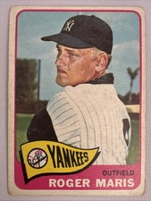 1965 Topps Roger Maris #155 (g/vg) rounded corners but not creased