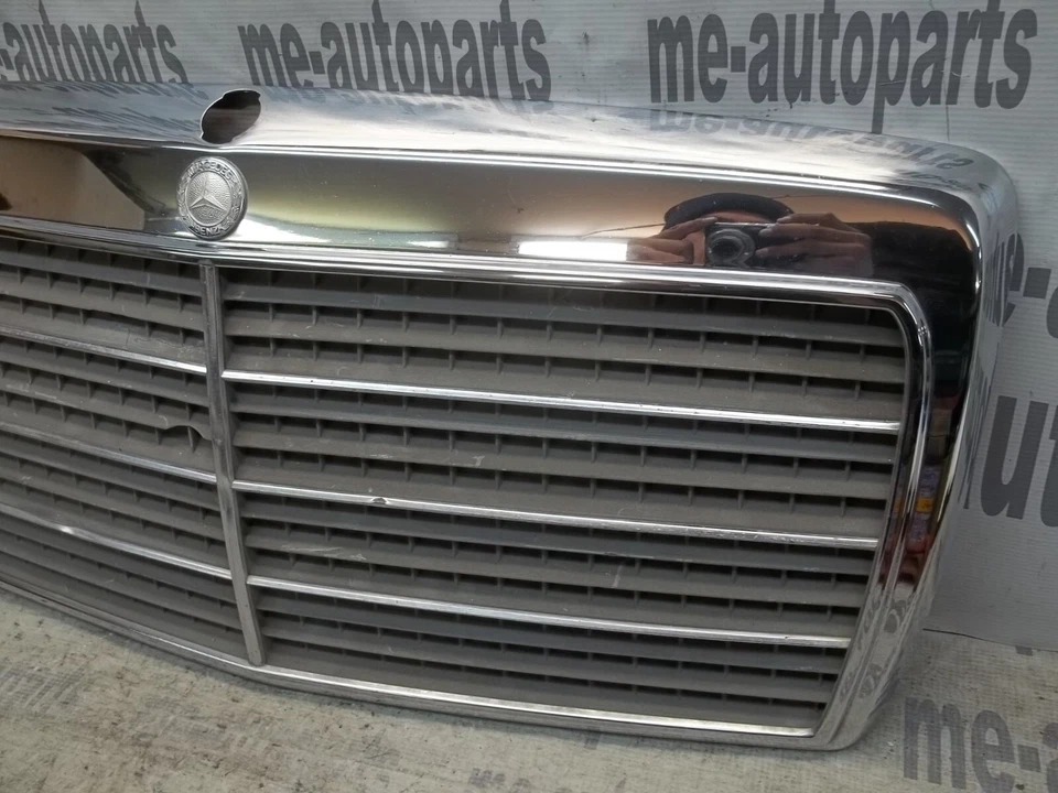 86-93 MERCEDES-BENZ E-CLASS W124 GRADE DIANTEIRA DO FABRICANTE 124 888 02 23 - Imagem 4 de 4