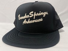 EUREKA SPRINGS ARKANSAS ROPE TRUCKER MESH HAT BLACK