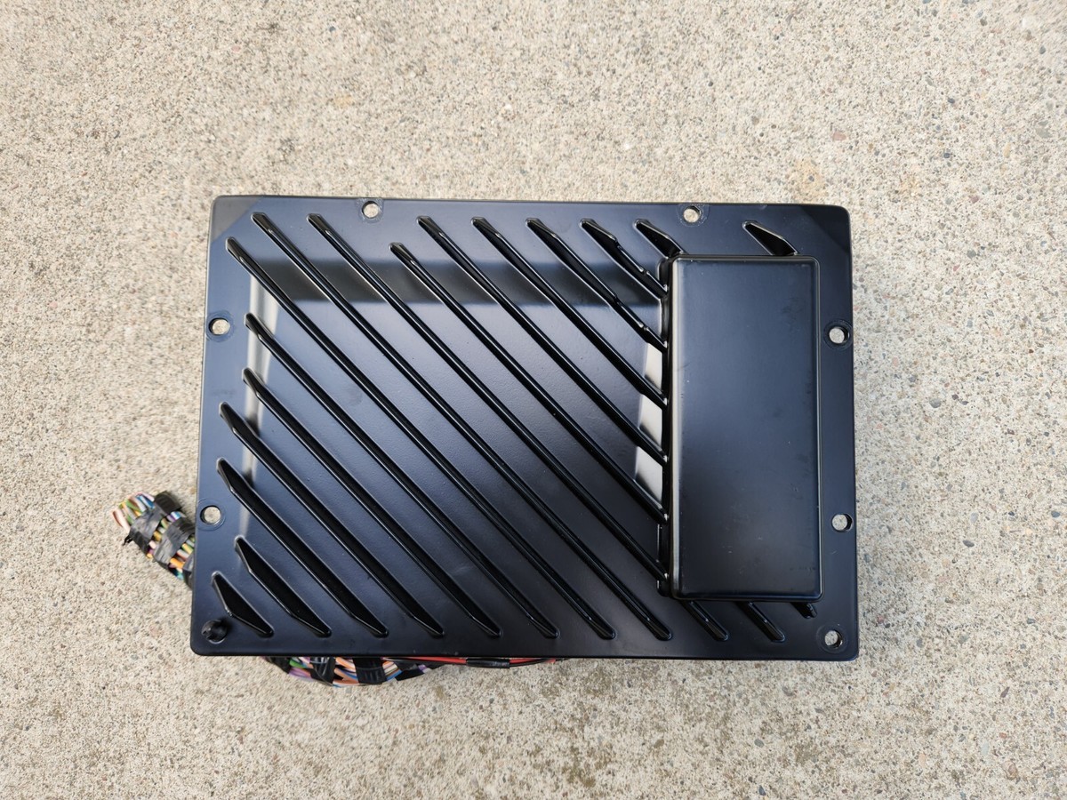 OEM 2010-2015 Jaguar XJ XJL X351 Radio Stereo Audio Amplifier AMP
