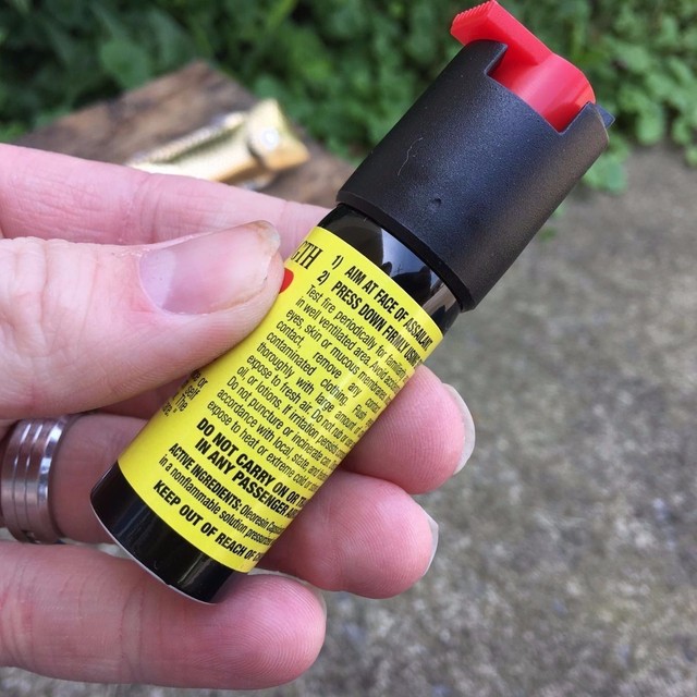 Personal Pepper Spray 18 Self Defense 1/2 Oz Keychain Cheetah Case G