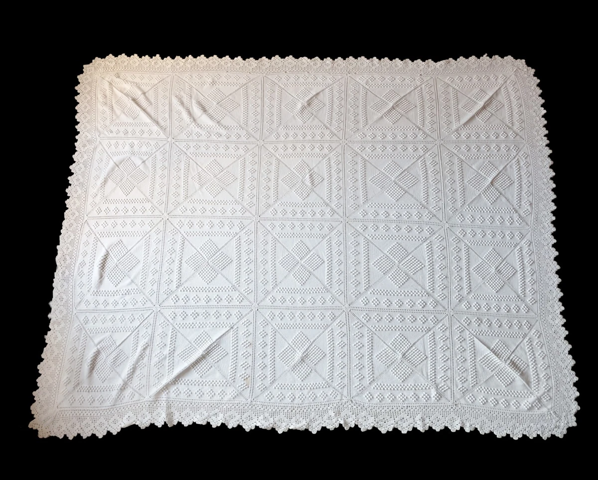 Couvre-lits blancs sans marque pour la maison