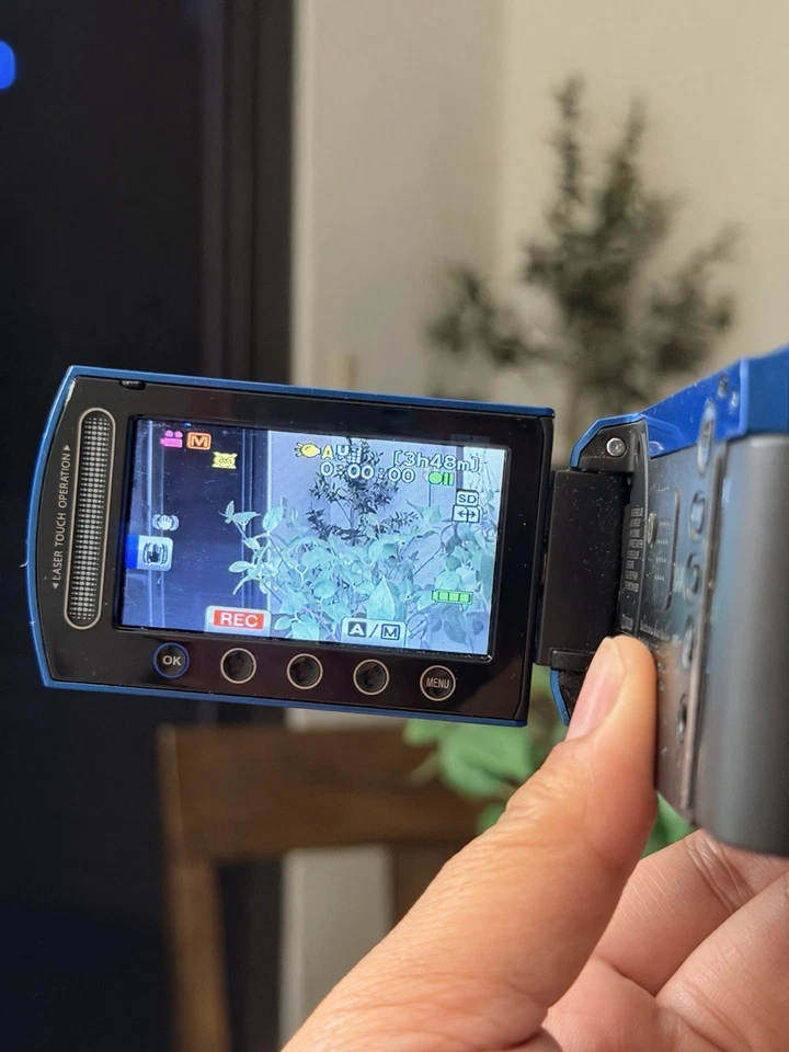 JVC MS230 8 GB Camcorder - Blue FULLY TESTED WORKS GREAT - Image 2 of 4