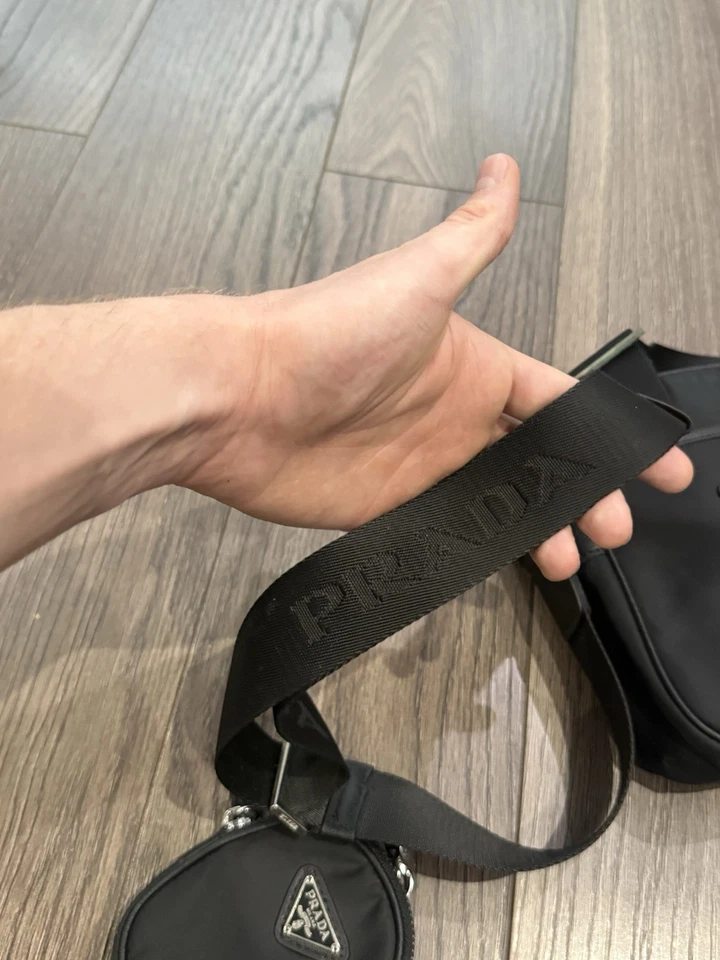 !OFFERS! Mens Prada Nylon Man-bag Black. Excellent Condition. Rare Item! - Image 4 of 4