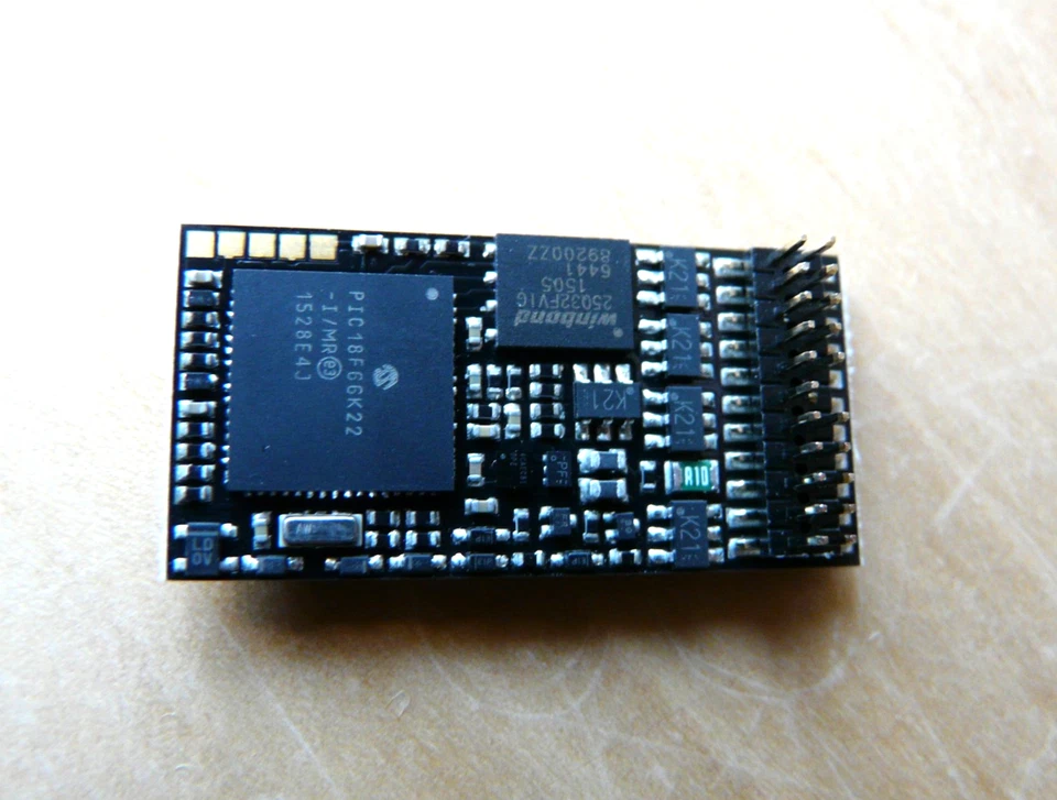 ZIMO Sound-Decoder MX645P22 mit super Fahreigenschaften, Sound für Roco BR 151 - Bild 2 von 2