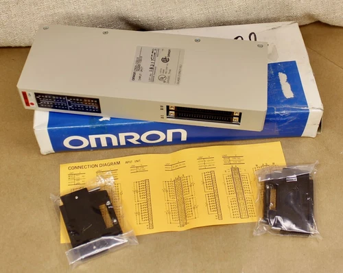 Omron C500-OD213 3G2A5-OD213 Output Module New Surplus In Scruffy Box