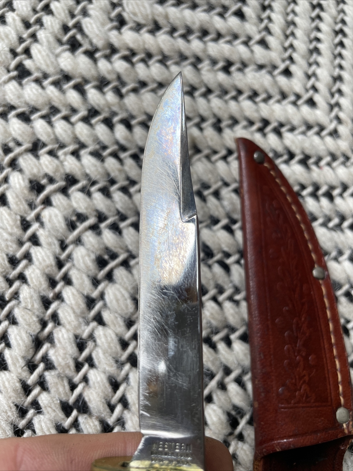 Vtg Western L48b hunting knife Fixed Blade Boulder Colorado Acorn