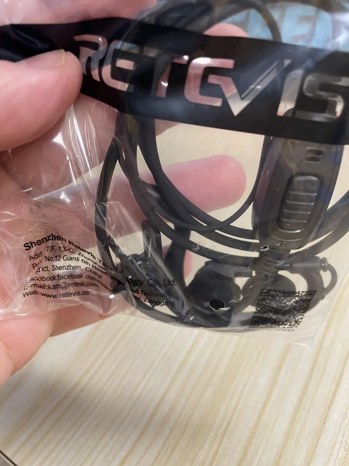 Retevis 2-Pin Ear hook Earpiece EEK004 W/ Collar Clip & PTT Button Black - Image 2 of 4