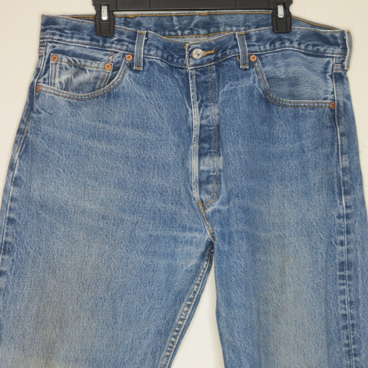 Levi's Men's Vintage 90s 501 Button Fly Jeans Sz 40X34 B23 Levi's Men's Vintage 90s 501 Button Fly Jeans Sz 40X34 B23