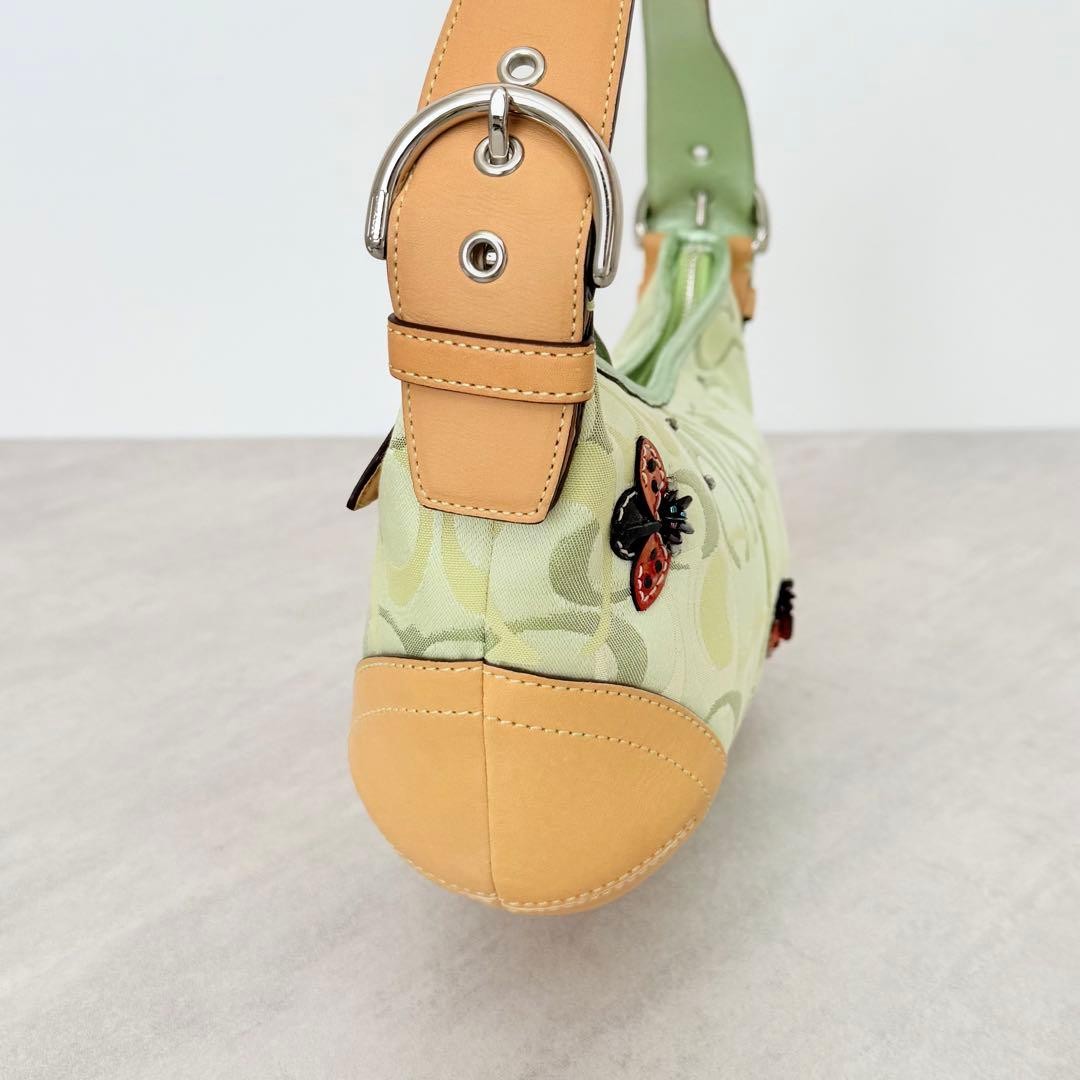 Coach Ladybug Green Optic Bag 2005 超レア品 Rare Coach Ladybug Optic Green Canvas Bag w/Charm 26×16cm 2005