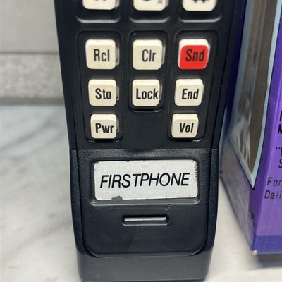 ミニフォン Collectible Brick Phone Toy w/sound, First Phone, Zack Morris type