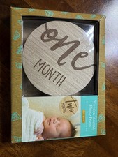 Kate  Milo Baby Monthly Milestone Marker Discs - Classic Cursive 1-Pack