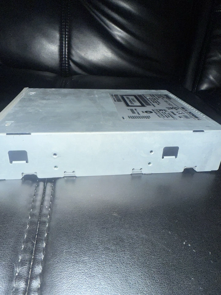 iOmega ZIP CD 650 ZIPCD384INT Internal CD Drive CDRW Rewritable Recordable - Image 3 of 4