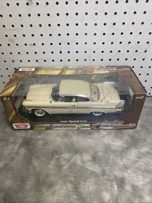 Motor Max Timeless Classics 1958 Plymouth Fury 1:18 Scale Model Car