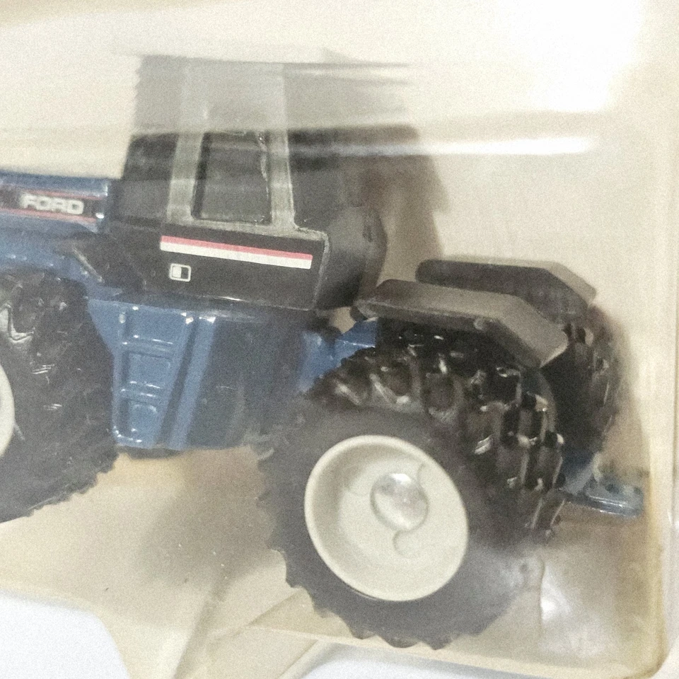 Réplicas de combinación perfecta Ford 846 tractor 4x4 1989 Nashville reunión de concesionarios 1/64 Foto 2 de 4