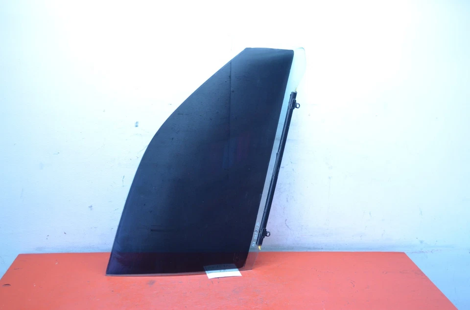 2001-2006 LEXUS LS430 FRONT RIGHT PASSENGER SIDE DOOR WINDOW GLASS OEM - Image 2 of 4