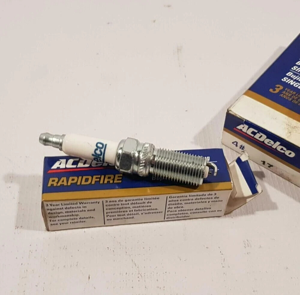 NEW GENUINE GM ACDelco RAPIDFIRE Platinum Spark Plugs #17 Set Of 4