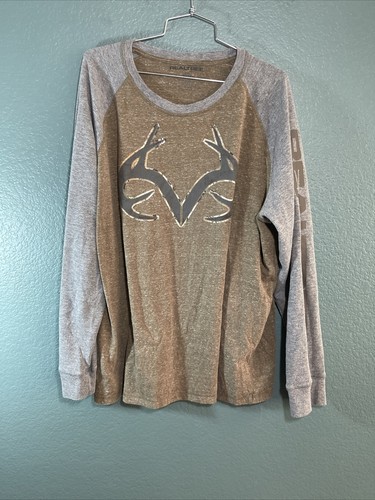 Realtree Men's Long Sleeve Graphic Tee 
