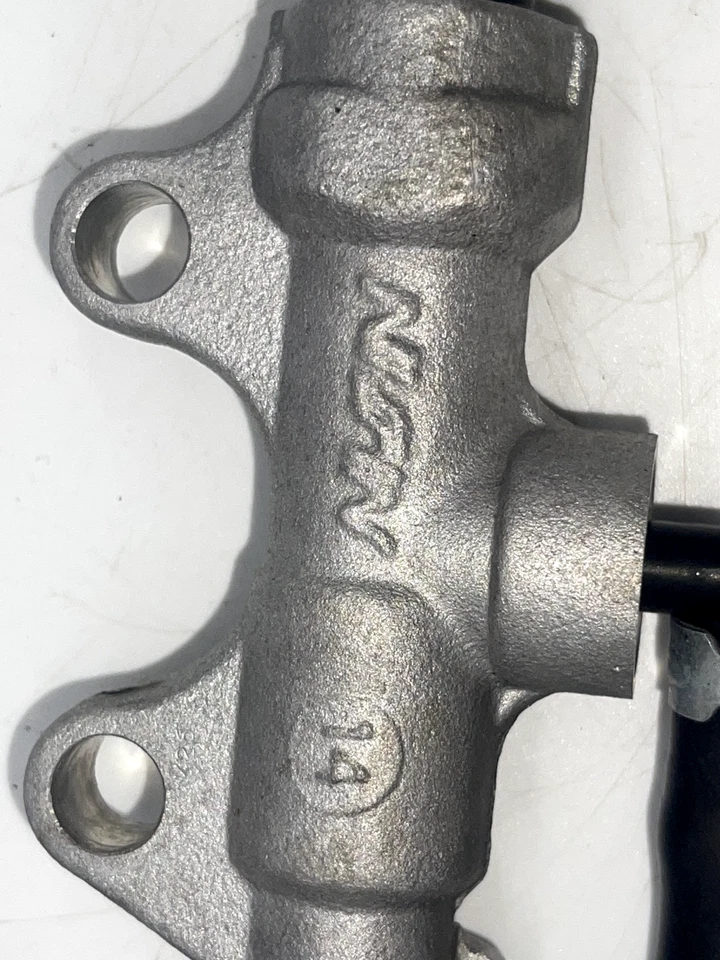 2018 09-18 Kawasaki KLR650 Master Cylinder Rear - Image 2 of 4