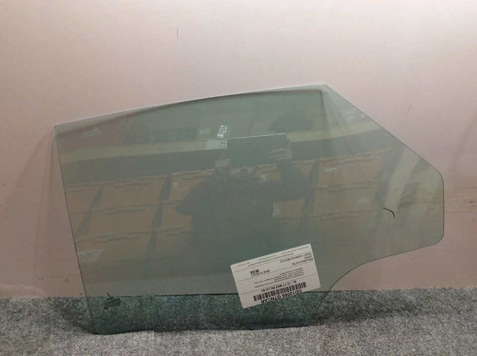 Nuevo Lincoln FORD OEM 13-16 MKZ Vidrio-Puerta Trasera-Ventana Izquierda DP5Z5425713A, DD12066 Foto 2 de 4